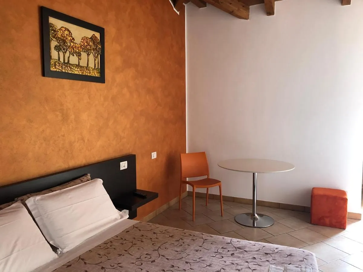 La Siesta Bed&Residence Cardano Al Campo Italia