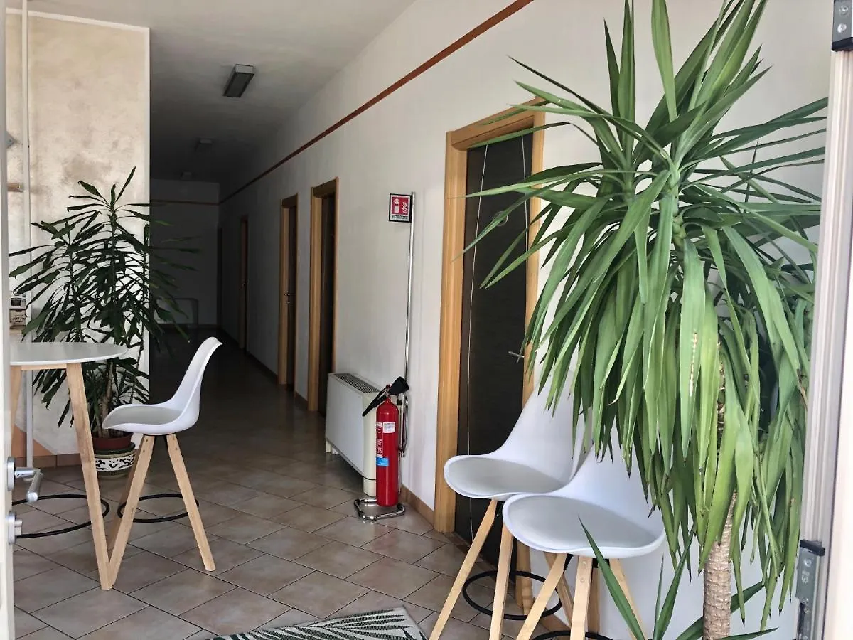 La Siesta Bed&Residence Cardano Al Campo Guest house